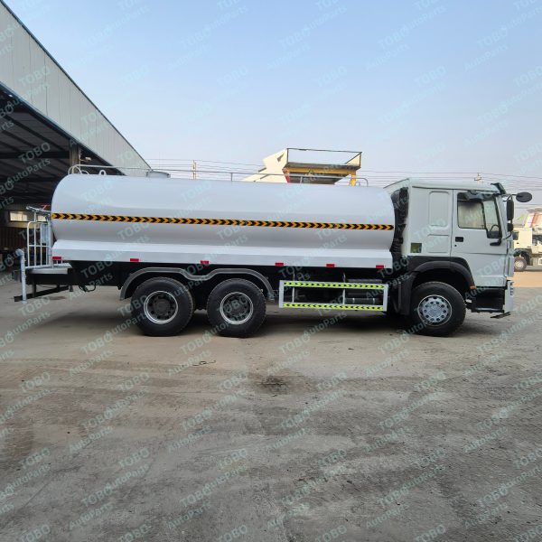 Renovation of HOWO 6X4 Water Tanker - 图片 2