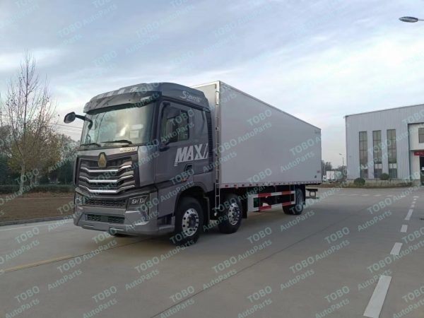 Sinotruk MAX Refrigerated Truck