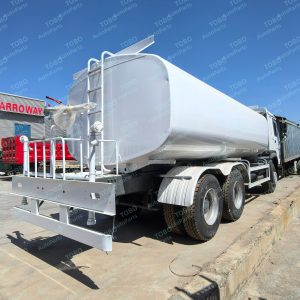 Renovation of HOWO 6X4 Water Tanker