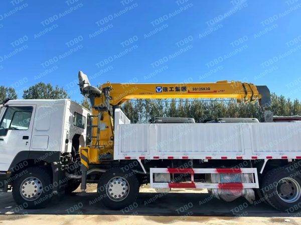 HOWO New Vehicle-mounted Crane