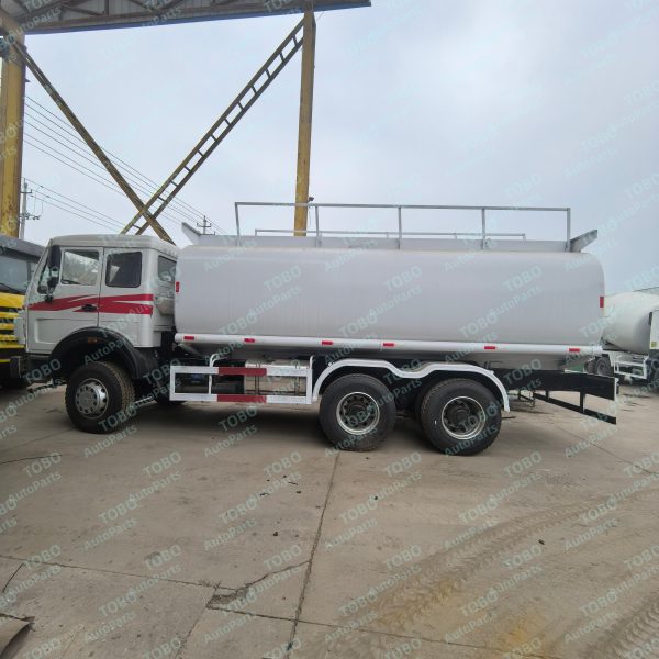 Renovation of HOWO 6X4 21000L Oil Transport Vehicle - 图片 6