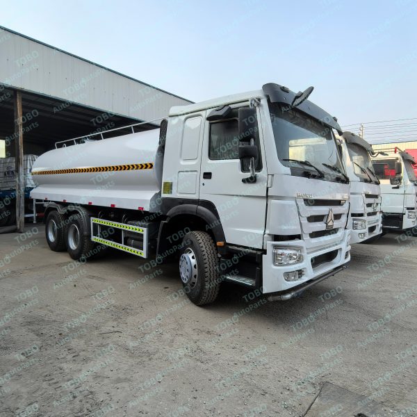 Renovation of HOWO 6X4 Water Tanker - 图片 4