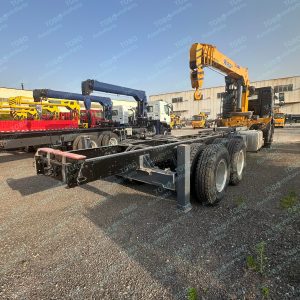Refurbished SHACMAN Automobile 6x4 On-board Crane