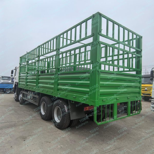 Renovation of HOWO 8X4 Garaged Van - 图片 6