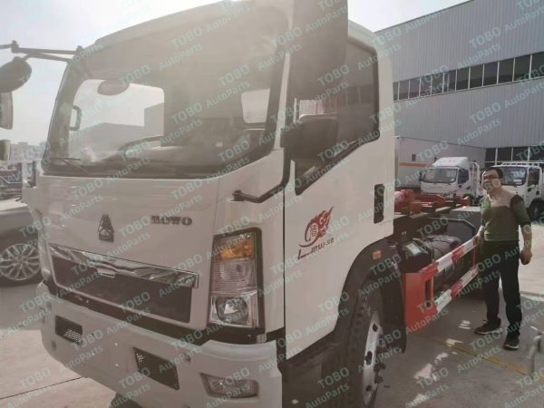HOWO 4X2 Compact Boom Truck