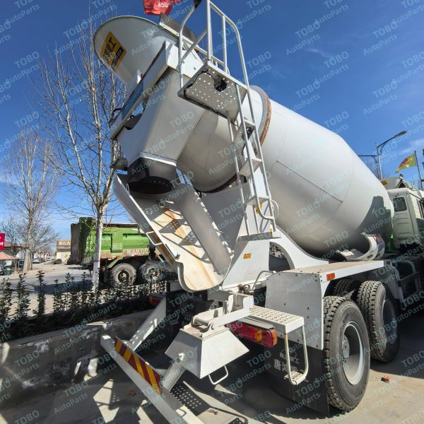 HOWO 6X4 Mixing Tank Truck - 图片 7