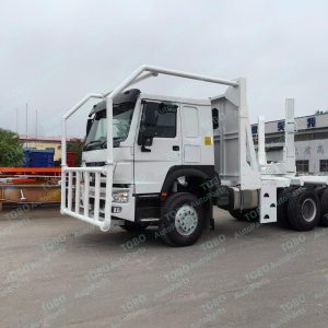 Wood specific transport semi-trailer