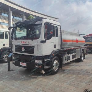 SITRAK 4x2 Oil Tanker Truck
